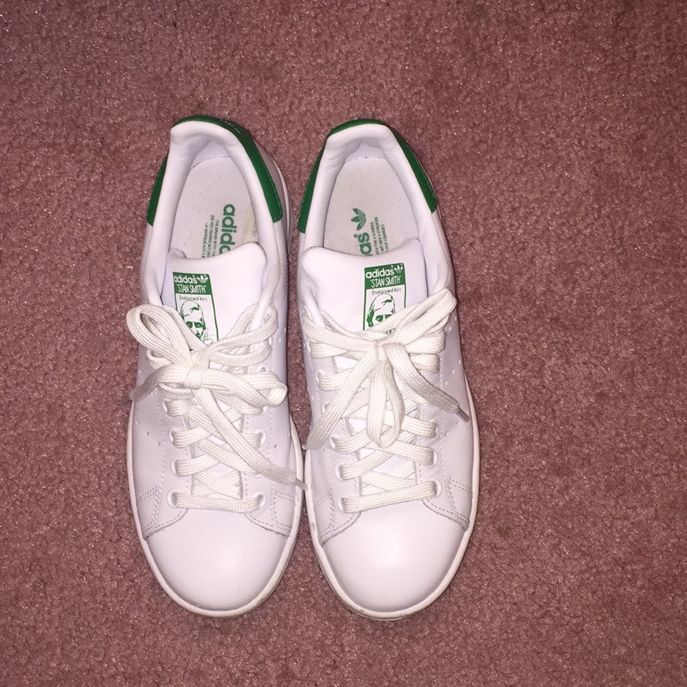 Adidas Women’s size 6.5 Stan Smiths
